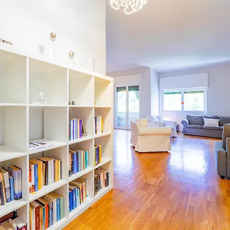 1 - Vista - A Due Passi Dal Centro *