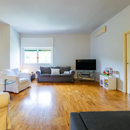 1 - Vista - A Due Passi Dal Centro * 莱科