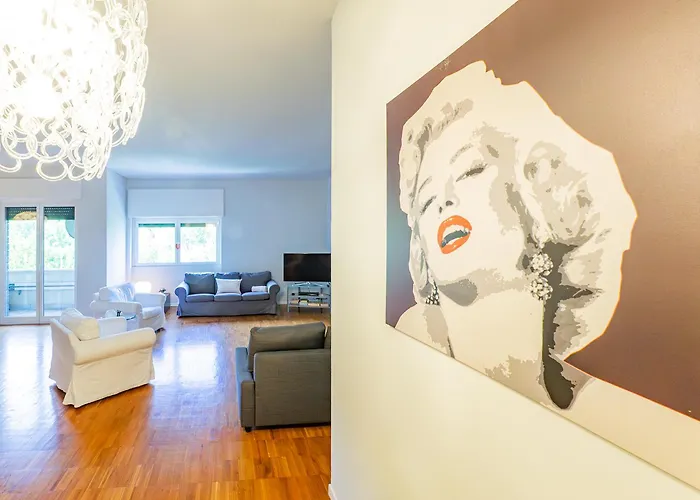 1 - Vista - A Due Passi Dal Centro アパート レッコ