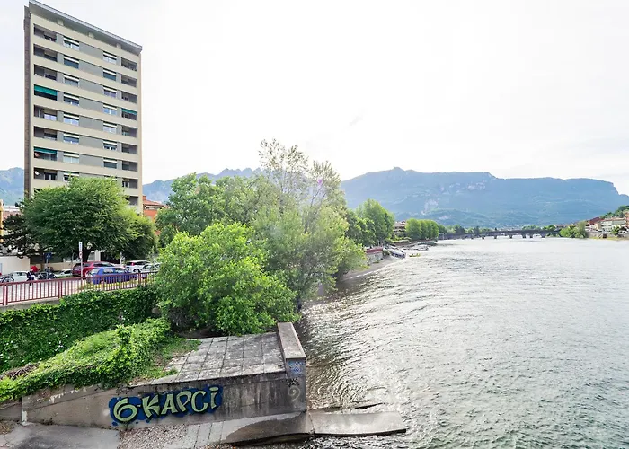 1 - Vista - A Due Passi Dal Centro * レッコ